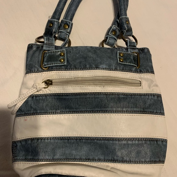 j & e new york Bags Je New York Handbag Poshmark